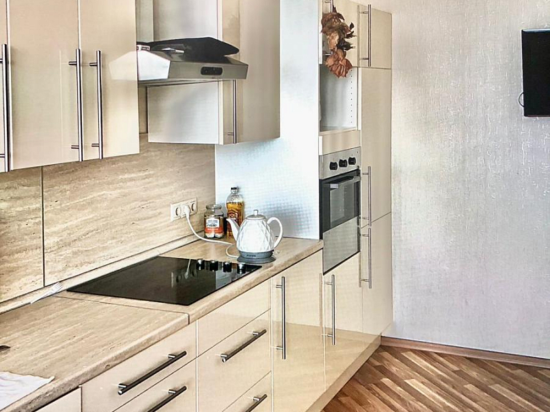 3-комн. квартира, 103 м², этаж 13/16