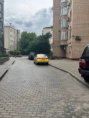 Купить квартиру г Москва, 1-й Тружеников пер, д 17 112000000 рублей