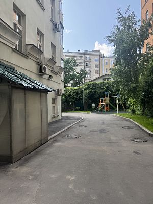 Купить квартиру г Москва, Милютинский пер, д 3 64800000 рублей
