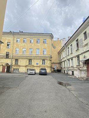 Купить квартиру г Санкт-Петербург, линия 1-я В.О., д 20 литера Г 16950000 рублей