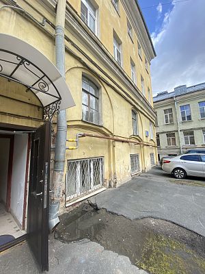 Купить квартиру г Санкт-Петербург, линия 1-я В.О., д 20 литера Г 16950000 рублей