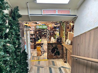 Снять в аренду торговую площадь г Москва, Зубовский б-р, д 13 стр 1 750000 рублей