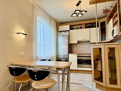 Снять квартиру г Санкт-Петербург, пр-кт Испытателей, д 33 79000 рублей