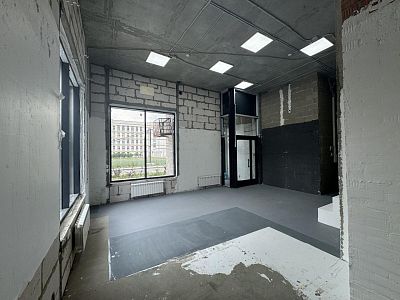 Снять в аренду торговую площадь г Москва, ул Краснодарская, д 6 150000 рублей