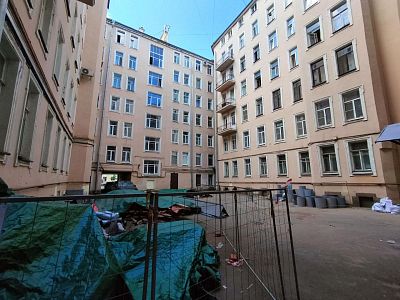 Купить квартиру г Санкт-Петербург, линия 18-я В.О., д 19 12100000 рублей