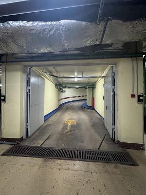 Купить гараж г Москва, Подсосенский пер, д 3 4000000 рублей