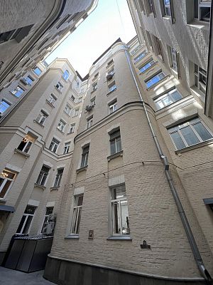 Купить квартиру г Москва, Никитский б-р, д 12 149000000 рублей