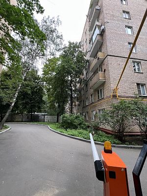 Купить квартиру г Москва, Большой Кондратьевский пер, д 4 стр 1 37000000 рублей