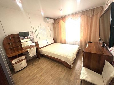 Снять квартиру г Хабаровск, ул Морозова Павла Леонтьевича, д 92а 57000 рублей