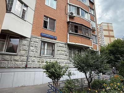 Купить квартиру г Москва, ул Полины Осипенко, д 14 к 1 30800000 рублей