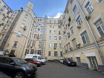 Купить квартиру г Москва, ул Малая Дмитровка, д 23/15 стр 2 50000000 рублей