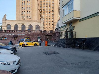 Купить квартиру г Москва, Большой Конюшковский пер, д 27А 26000000 рублей