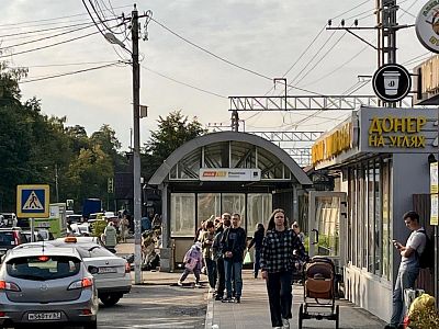 Снять в аренду торговую площадь Московская область, Раменский муниципальный округ, посёлок городского типа Ильинский, Праволинейная улица 77000 рублей