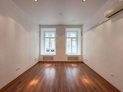 Купить офис г Москва, ул Тверская, д 12 стр 7 16750000 рублей