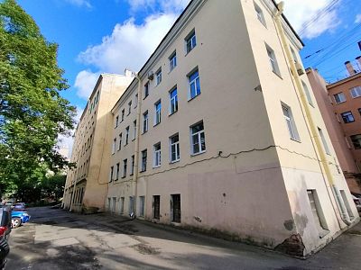 Купить квартиру г Санкт-Петербург, пр-кт Малый В.О., д 37 15000000 рублей