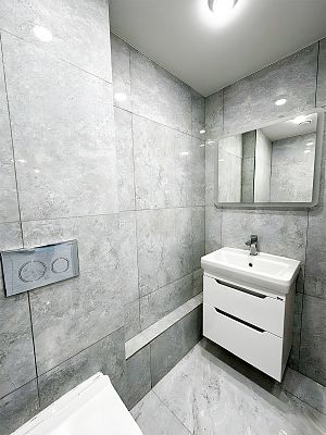 Снять в аренду торговую площадь г Москва, ул Садовая-Черногрязская, д 13/3 стр 1 220000 рублей