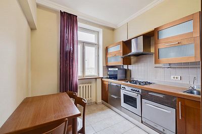 Купить квартиру г Москва, Фрунзенская наб, д 50 50000000 рублей