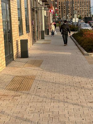 Снять в аренду торговую площадь г Москва, Новосередневский пр-кт, д 17 к 1 300000 рублей