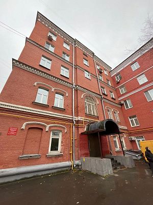 Снять в аренду склад г Москва, ул Бабаевская, д 1/8 стр 1 6000 рублей