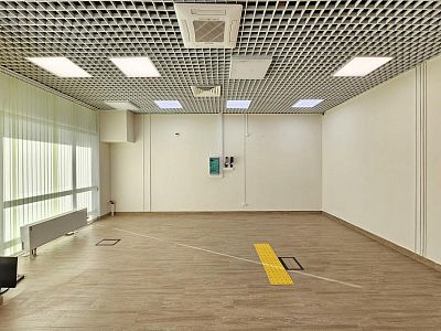 Снять в аренду помещение свободного назначения Москва, Загорьевская улица, 8 400000 рублей