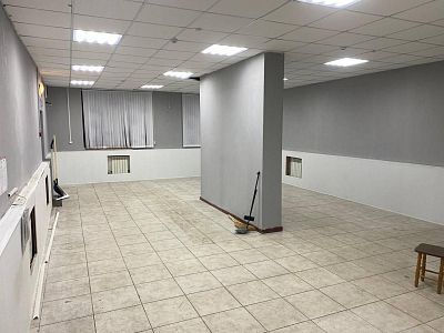 Снять в аренду помещение свободного назначения г Красногорск, пгт Нахабино, ул Чкалова, д 7 100000 рублей