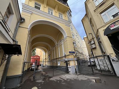 Купить квартиру г Москва, ул Маросейка, д 13 стр 3 130000000 рублей