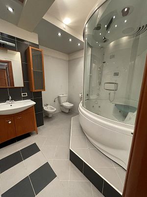 Купить квартиру г Москва, ул Бакунинская, д 23-41 65000000 рублей