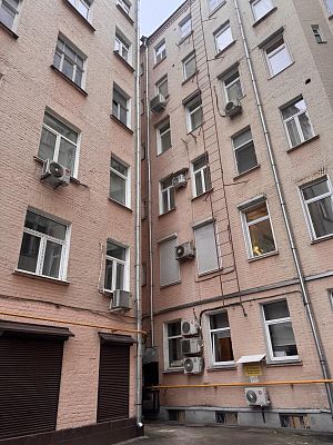 Купить квартиру г Москва, Плотников пер, д 20/21 48000000 рублей
