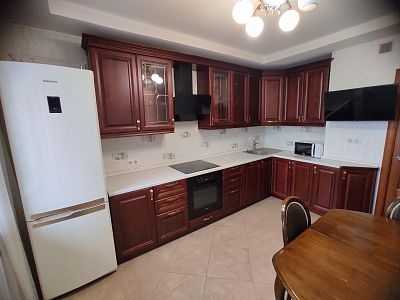 Снять квартиру г Красногорск, Красногорский б-р, д 19 80000 рублей