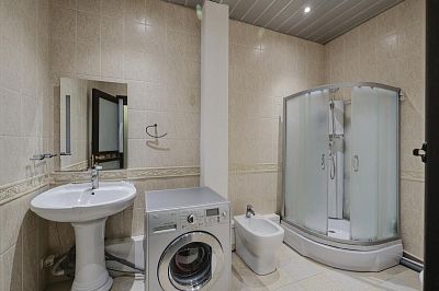 Купить квартиру г Москва, ул Новорязанская, д 36 37000000 рублей