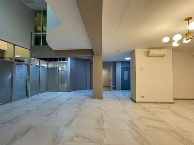 Снять в аренду помещение свободного назначения г Москва, Филёвский б-р, д 24 216600 рублей