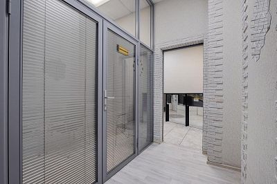 Снять офис г Москва, ул Земляной Вал, д 1/4 стр 2 230000 рублей