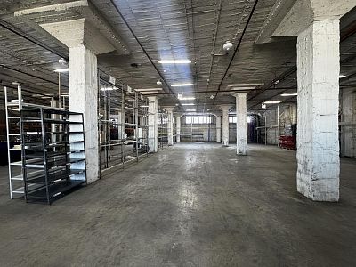 Снять в аренду склад г Москва, ул Промышленная, д 11 стр 3 468000 рублей