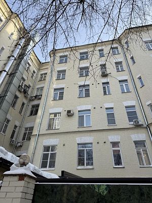 Купить квартиру г Москва, Смоленский б-р, д 15 35000000 рублей