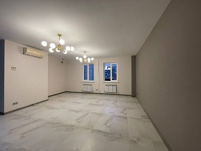 Снять в аренду торговую площадь г Москва, Филёвский б-р, д 24 140000 рублей