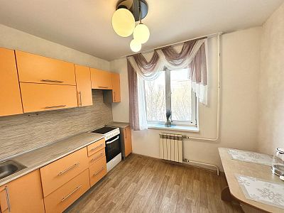 Снять квартиру г Хабаровск, ул Дзержинского, д 24 45000 рублей