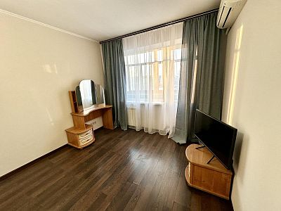 Снять квартиру г Хабаровск, ул Шеронова, д 28 40000 рублей