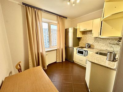 Снять квартиру г Хабаровск, ул Шеронова, д 28 40000 рублей