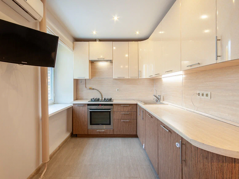 2-комн. квартира, 53.7 м², этаж 2/9