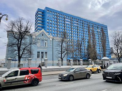 Снять в аренду торговую площадь г Москва, ул Большая Серпуховская, д 32 стр 1 350000 рублей