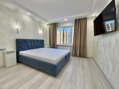 Снять квартиру г Санкт-Петербург, ул Олеко Дундича, д 40 47000 рублей
