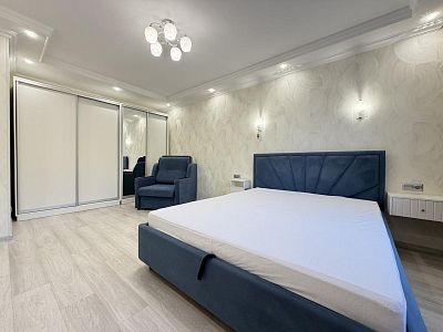 Снять квартиру г Санкт-Петербург, ул Олеко Дундича, д 40 47000 рублей