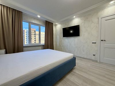 Снять квартиру г Санкт-Петербург, ул Олеко Дундича, д 40 47000 рублей