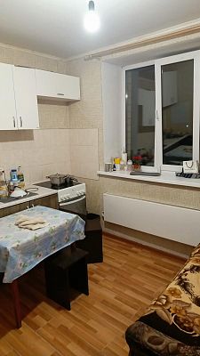 Снять квартиру г Дмитров, поселок опытного хоз-ва "Ермолино", ул Центральная, д 22 25000 рублей