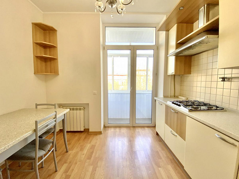 2-комн. квартира, 60 м², этаж 7/8