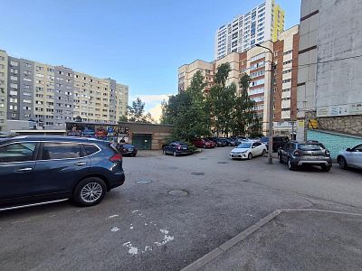 Купить квартиру г Уфа, ул Цюрупы, д 156/3 11200000 рублей
