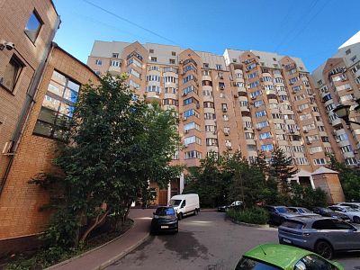 Купить квартиру г Москва, ул Зоологическая, д 2 110000000 рублей
