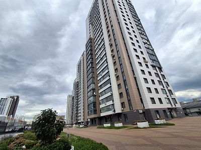 Купить квартиру г Уфа, Хадии Давлетшиной б-р, д 9 8350000 рублей