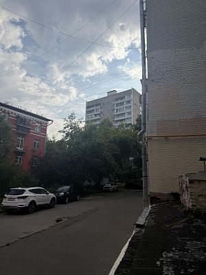 Купить квартиру г Москва, ул Старая Басманная, д 20 к 4 40000000 рублей