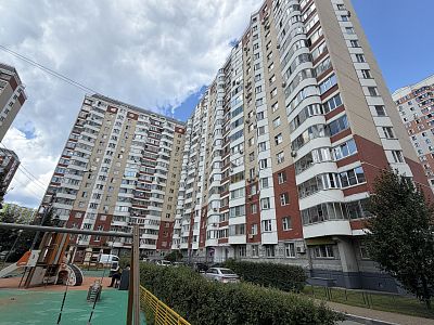 Купить квартиру г Красногорск, пгт Путилково, Спасо-Тушинский б-р, д 9 11700000 рублей